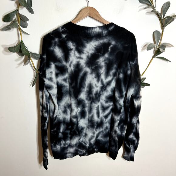 EVEREVE Tie Dye V Neck Sweater - Picture 4 of 4